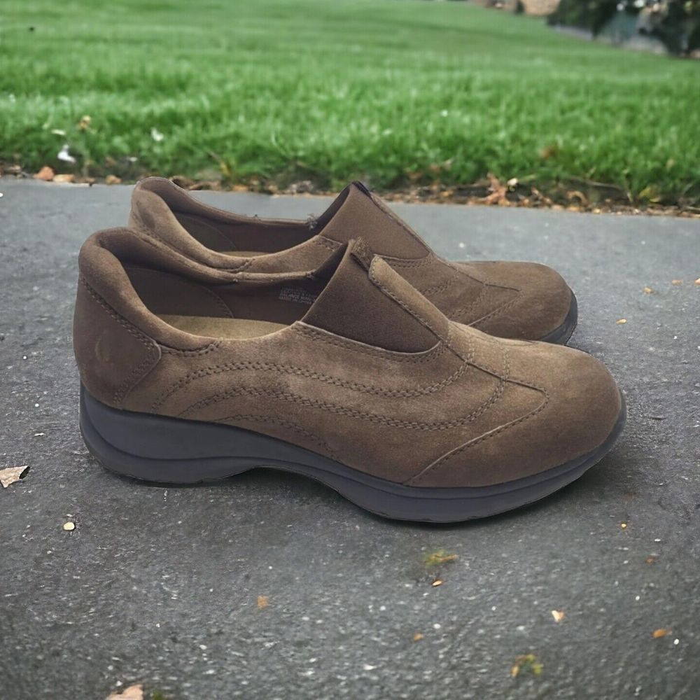 Bass Mens Size 11M Suede Slip On Hiking Loafer Comfort Walking Brown Taupe